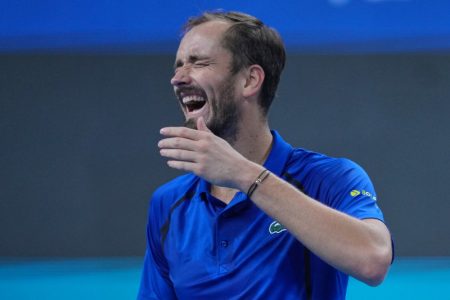 Skandal ili peh: Koliko bi Danila Medvedeva mogao da košta incident sa lopticom?