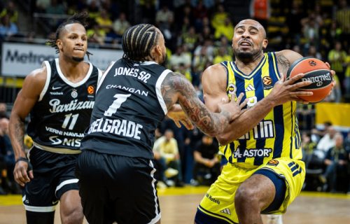 Fener kaznio greške: Treći uzastopni poraz Partizana u Evroligi - Istanbul uvek vruć teren