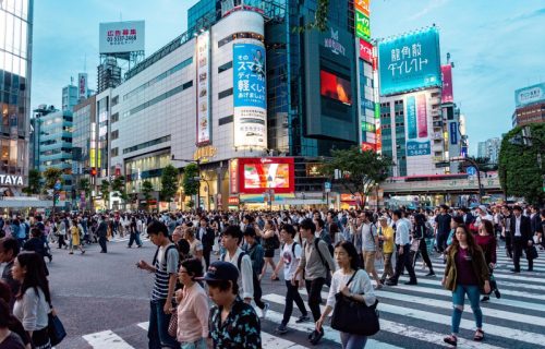 Turisti preplavili najpoznatije destinacije: Japan, Španija i Danska pronašli nova rešenja