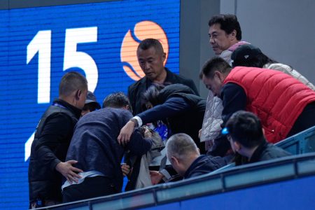 “Strašno mi je žao”: Oglasio se Danil Medvedev posle šokantne diskvalifikacije u Pekingu