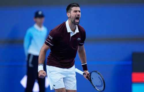 Novak preživeo krizu, pa zgromio Kineza: Medicinski tajm-aut, izjednačenje, pa totalna dominacija (VIDEO)