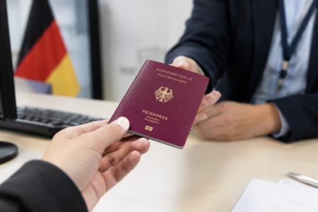 Nemačka menja pravila, put do državljanstva postaje teži: Jedan uslov posebno važan