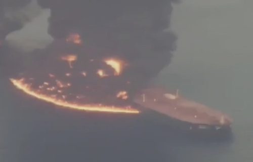 Katastrofa u Ormuskom moreuzu: Ekplodirao supertanker, plamen guta milione barela nafte