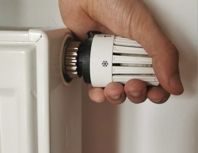 Počelo grejanje u Beogradu: Na Dorćolu u toku sanacija kvara, obezbeđeni energenti za celu sezonu