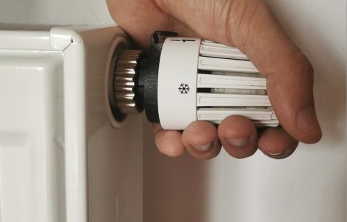 Počelo grejanje u Beogradu: Na Dorćolu u toku sanacija kvara, obezbeđeni energenti za celu sezonu