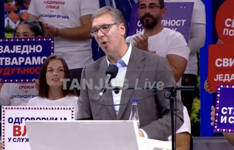 (UŽIVO) Krcati Timok na nogama, Vučić iskreno poručio: “Žao mi je svih vas koji ste ostali ispred hale”