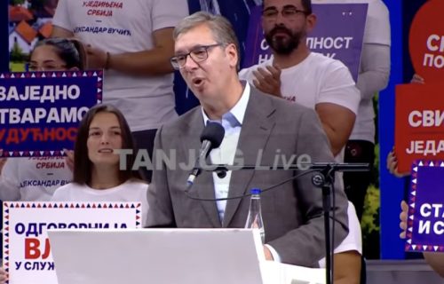 (UŽIVO) Krcati Timok na nogama, Vučić iskreno poručio: "Žao mi je svih vas koji ste ostali ispred hale"