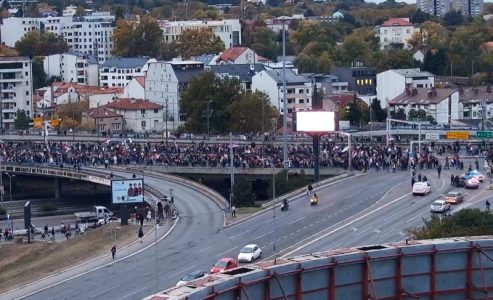 U Beogradu na nekoliko mesta okupljanja pristalica Studentske liste pred skup na Slaviji