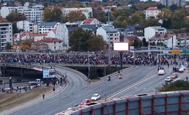 U Beogradu na nekoliko mesta okupljanja pristalica Studentske liste pred skup na Slaviji