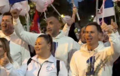 "Fenomenalna energija, ujedinjeni do pobede": Siniša Mali podelio atmosferu sa skupa u Šapcu (VIDEO)