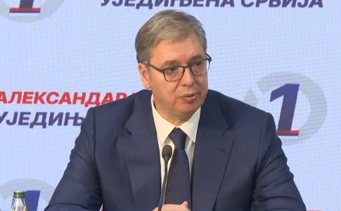 (UŽIVO) Vučić se obraća iz sedišta SNS-a