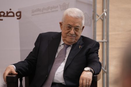 Odloženi predsednički i parlamentarni izbori u Palestini: Abas doneo novu uredbu