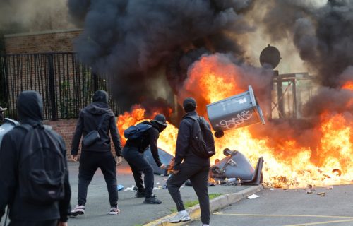 Četvrti čin protesta u Francuskoj: Hiljade mladih na Trgu Bastilja, vlasti tvrde da se situacija smiruje