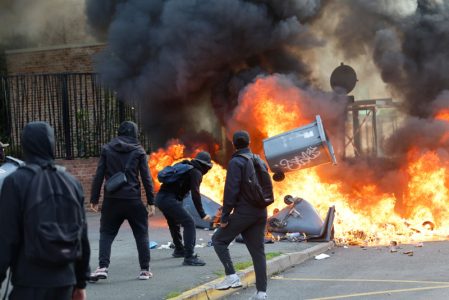 Haos širom Francuske: Protest srednjoškolaca i studenata prerastao u nasilje, sprovedeno više od 900 akcija (FOTO)