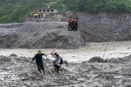 Poginulo najmanje 1.455 ljudi, 5.285 vodilo se kao nestalo: Nepal okončao potragu nakon poplava