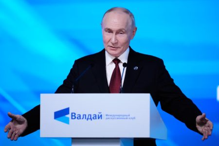 Putin: “Potrebno je prestati sa optužbama da Rusija ne želi pregovore”