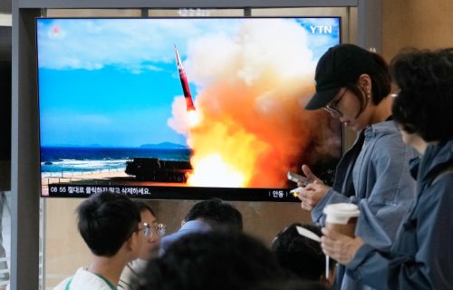 Severna Koreja lansirala balističku raketu: Preletela više od 700 kilometara i pala u more