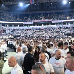 (UŽIVO) Sve spremno za SNS spektakl u Areni: Na desetine hiljada građana svedoči "Ujedinjenoj Srbiji"