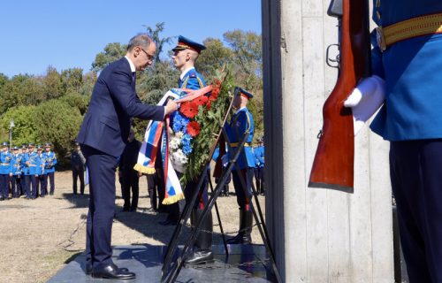 Srbija obeležava Dan sećanja na stradale u II svetskom ratu, prisustvuje Macut