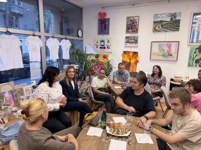 Za tri dana podneto više od 3.000 zahteva za status roditelja-negovatelja