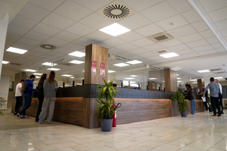 Uslovi mnogo bolji i za građane i za zaposlene: Pogledajte renoviranu zgradu MUP-a u Ljermontovoj (FOTO)