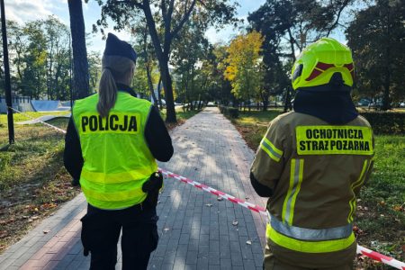 Masakr u Poljskoj: Maloletnik (15) upao u školu i ubio ženu, teror noževima širi se zemljom