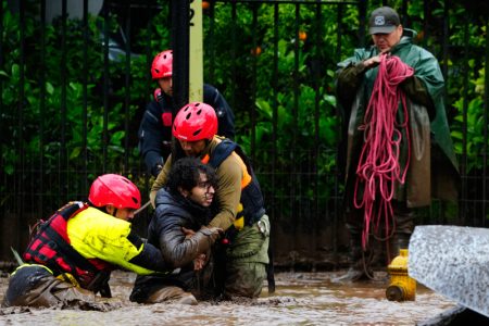 Katastrofalne poplave pogodile Čile: Više od 1.000 ljudi evakuisano, među povređenima i dete