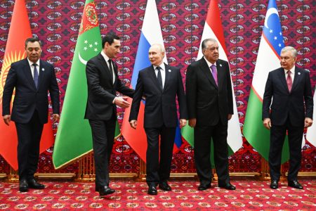 Počeo samit Zajednice nezavisnih država u Turkmenistanu: Putin i drugi lideri za istim stolom