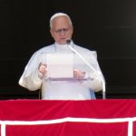 Vatikan potvrdio, Papa Lav XIV ima rak pluća: Hitno mu odstranili deo plućnog krila