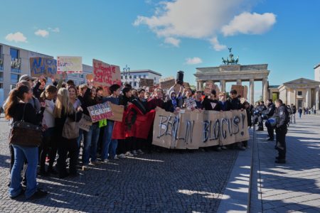 Zbog protesta zatvoreno oko 200 škola u Francuskoj: Srednjoškolci nastavljaju demonstracije
