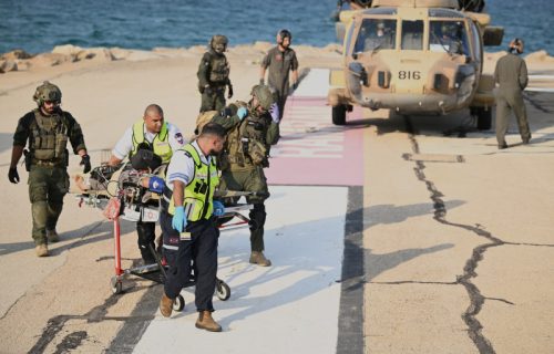 Tinejdžer poginuo, 24 đaka i nastavnika na planinarenju povređeno u eksploziji kasetne bombe
