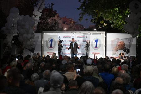 Vučić: “Ako izgubimo, čestitaćemo pobednicima, ako pobedimo nastavićemo da radimo”