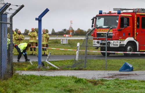 Razrešena misterija upada na aerodrom u Nemačkoj, dvojica Sirijaca probila ogradu zbog "vozačkog ispita"