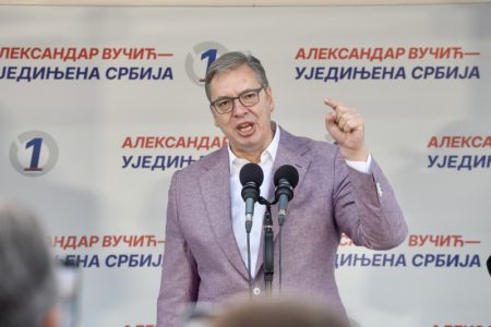 Vučić iz Kruševca: “Plate značajno porasle, bolnicu očekuje ulaganje od 42 miliona evra”
