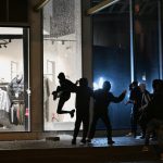Večeras u 23 časa počinje policijski čas: Policija uvela nove mere zbog nereda u Parizu