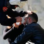Protesti u Albaniji eskaliraju: Policija koristi suzavac i vodene topove, demonstranti traže ostavku Rame