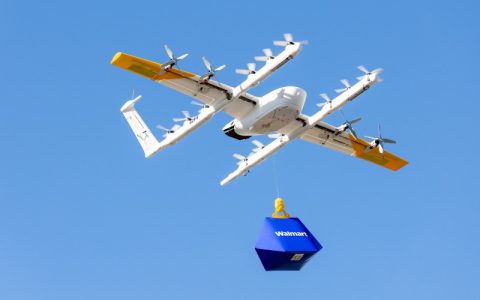 Tehnološka revolucija stiže s neba: Walmart i Alphabet lansiraju dostavu dronovima u Filadelfiji