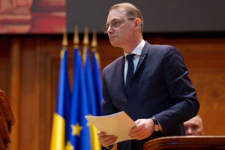 Rumunija dobila novu vladu posle šest meseci političke krize: Parlament izglasao kabinet Luke Nikuleskua