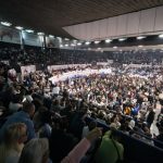 (UŽIVO) Prepuna Hala sportova u Beogradu pred skup "Ujedinjene Srbije" : Očekuje se obraćanje Vučića (VIDEO)