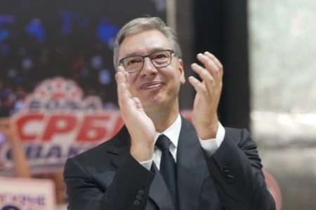 (UŽIVO) Vučić gost emisije “Vreme odluke”: Važno obraćanje uoči izborne tišine