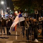Okupljanje i ispred Pinka, kordon policije štiti zgradu, oglasili se "Studenti u blokadi"