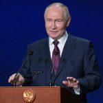 "Politička šizofrenija": Putin se oglasio o nastavku trilateralnih pregovora i pripremi za globalni rat