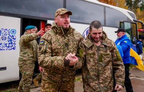 Posle godina neizvesnosti, konačno se vraćaju kući: Rusija vratila 270 vojnika iz zarobljeništva (FOTO)