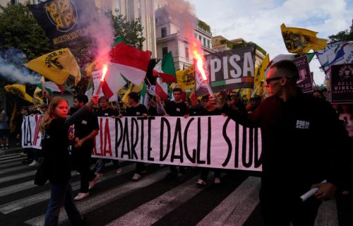 Policijska akcija u Italiji: Više od 150 pretresa nakon nereda, na ulice izlazi dodatnih 500 vojnika