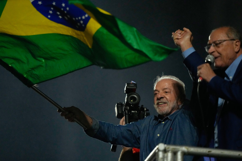 Lula pobedio Bolsonara na sudbonosnim izborima u Brazilu: Desničar odbio da prizna poraz