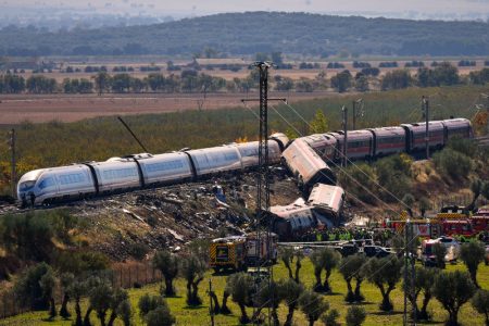 Tragedija u Španiji sve veća: Broj žrtava železničke nesreće porastao na 68, poznat moguć razlog katastrofe