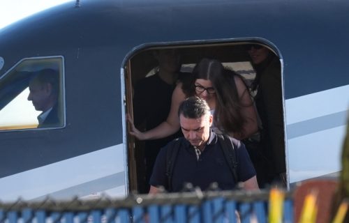 Bekstvo iz Brazila: Flavio Bolsonaro stigao u Majami, Tramp najavio vize za njegovu porodicu