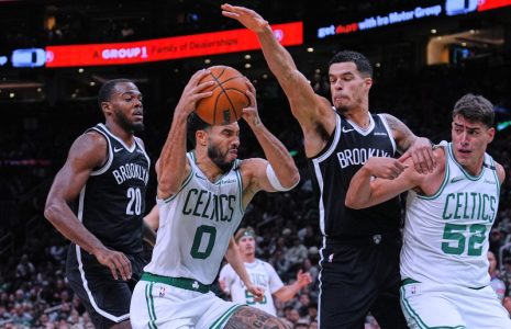 Odlični mečevi u NBA ligi: Tejtum sa 40 poena srušio Bruklin, Niksi konačno pobedili