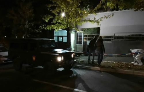 Napadač bio sav u crnom: Dežurni javni tužilac VJT obavio uviđaj na mestu terorističkog napada