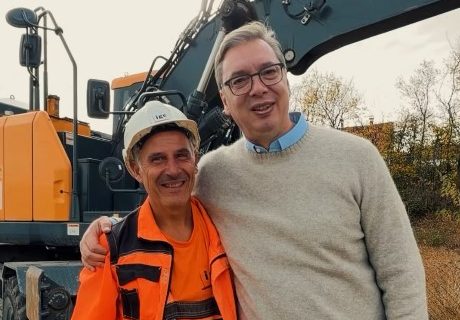Obećano-ispunjeno: Vučić obišao radove na putu Zlot-Podgorac gde će građani dobiti 12 km novog asfalta